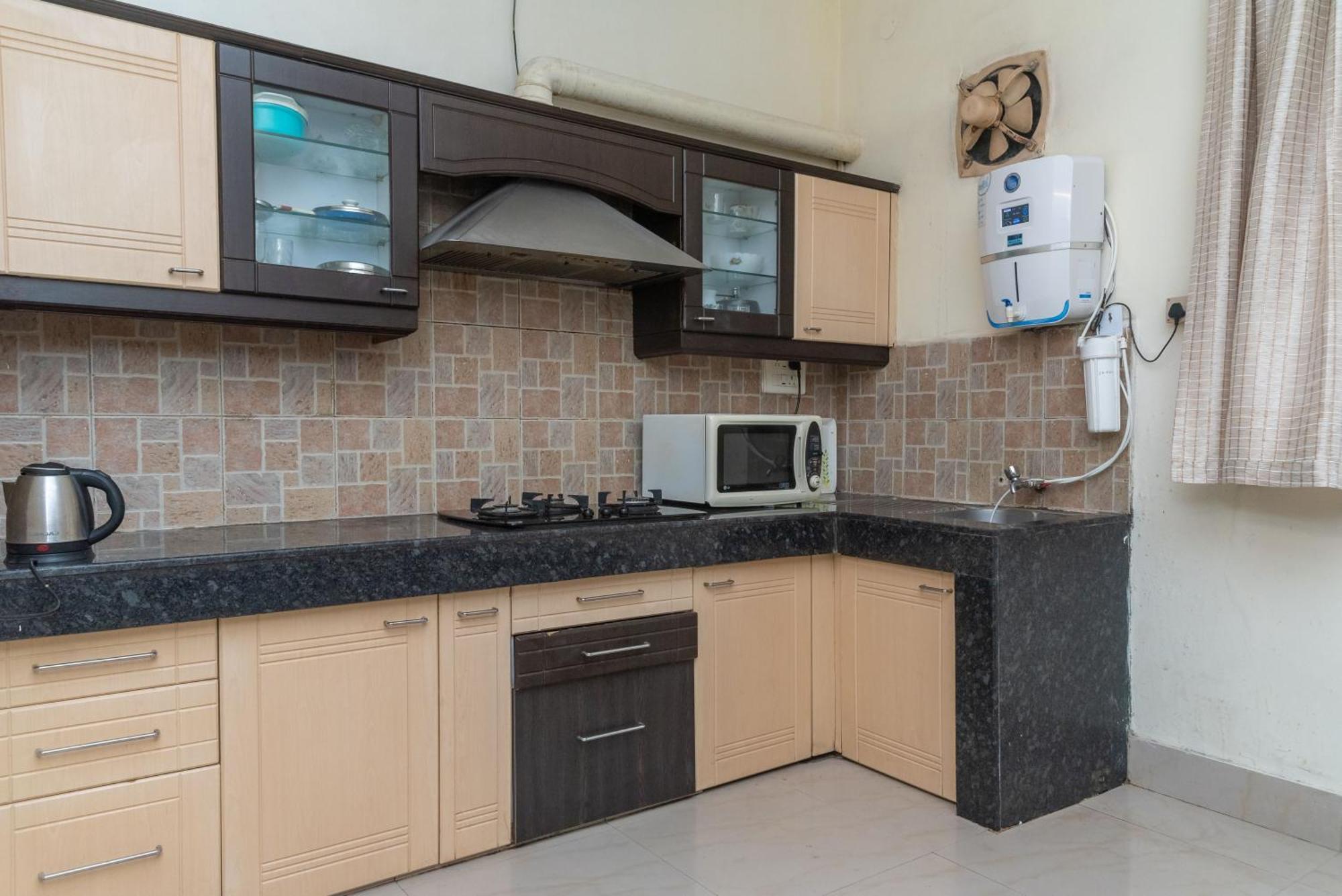 Bed and Breakfast The Urban Grandeur 1 Ґувахаті Екстер'єр фото