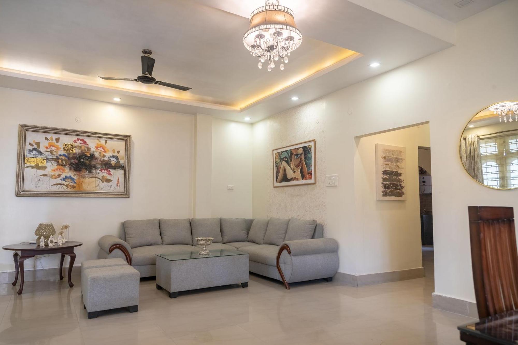 Bed and Breakfast The Urban Grandeur 1 Ґувахаті Екстер'єр фото