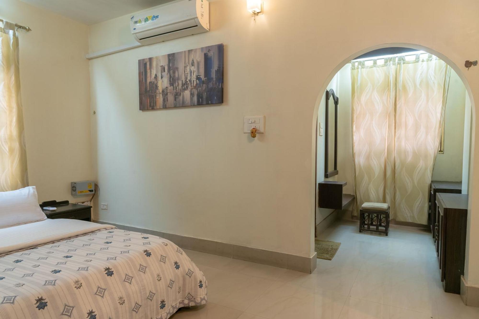 Bed and Breakfast The Urban Grandeur 1 Ґувахаті Екстер'єр фото