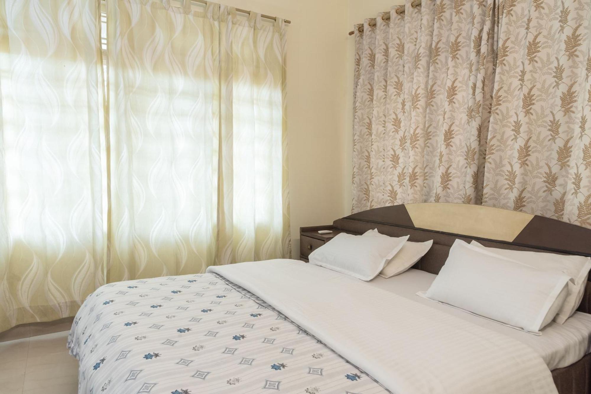 Bed and Breakfast The Urban Grandeur 1 Ґувахаті Екстер'єр фото